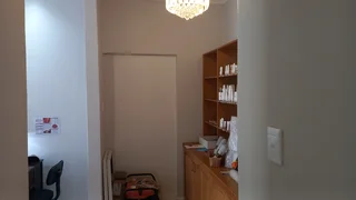 180 a Main road office space