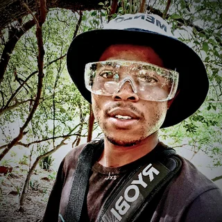 I am looking for a Gardening domestic Cleaning job  if you have wap 076 266 4293