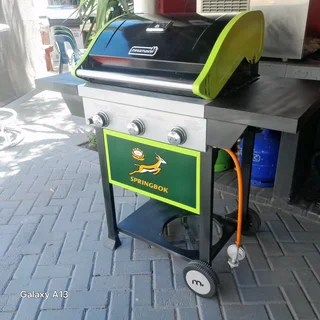 GAS BRAAIS....REFURBISHED