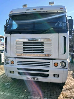 Freightliner Argosy ISX500 2008