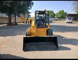 2006 JCB Skidsteer - R215,000 (Excluding VAT)The Ultimate Workhorse for Your Business!