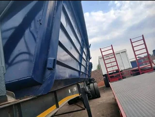 2017 LEADER Side-Tipper Links Trailer - Hook &amp; Go!