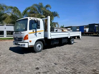 HINO 500 1017 6-Ton Dropside Truck (2013)Your Investment: R395,000 (Excl. VAT)