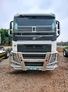 HOT DEAL! VOLVO FH440 2015 - Ready to Work! Your Investment: R624,999 CASH DEAL!