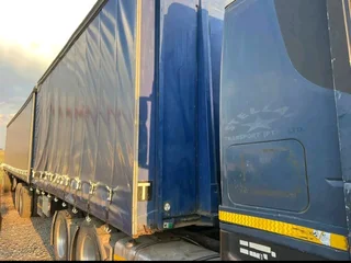 CASH DEAL ALERT! 2010 Superlink Tautliner - R364,999 - READY TO WORK! LOCATIONBredell, Kempton Park