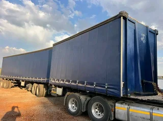 CASH DEAL ALERT! 2010 Superlink Tautliner - R364,999 - READY TO WORK! LOCATIONBredell, Kempton Park