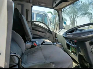 Immaculate ISUZU FSR800 Volume-Body Truck 2015