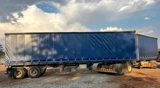 Motor Trail Superlink Tautliner Trailer 2010