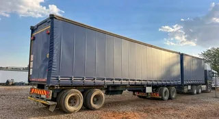 Motor Trail Superlink Tautliner Trailer 2010