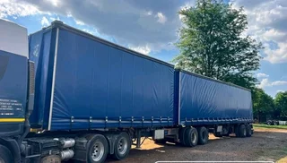 Motor Trail Superlink Tautliner Trailer 2010