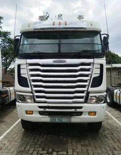 Freightliner Argosy isx530