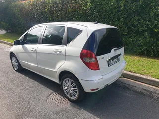 MERCEDES A180 CLASSIC AUTOMATIC 2010