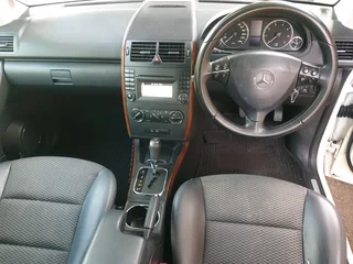 MERCEDES A180 CLASSIC AUTOMATIC 2010