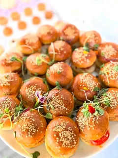 Catering and decor to your door