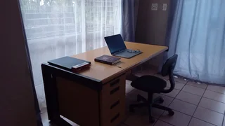 Studio Apartment to Rent - Waterkloof Glen