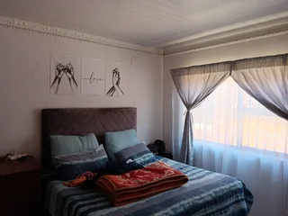 Spick and Span Two Bed House in Tsakane Ext5