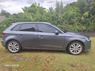 Chevrolet aveo 1.6 hatchback 2013