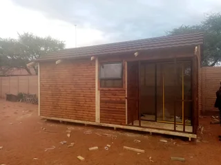 Log homes and design