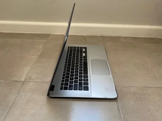 Asus Vivobook 15 X505ZA