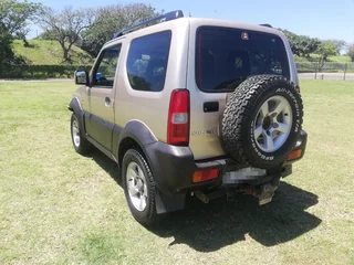 2010 Suzuki Jimny 1.3.. R97500.. Sold with roadworthy
