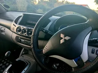 Mitsubishi triton 2.5 did 4x2