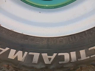 Selling my 4×4 Ssangyong Musso.Its got a 3L Ford v6 upgrader engine. Engine 100%.Self collection. On