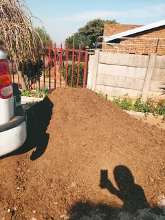 Lawn Dressing Available