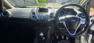 2015 FORD FIESTA 1.6 TDCI TREND 5DR - (Manual)