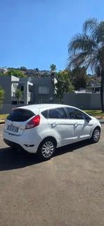 2015 FORD FIESTA 1.6 TDCI TREND 5DR - (Manual)