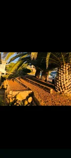 Retainer wall &garden stones