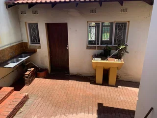 1 bedroom cottage in Wilropark R5,500 (incl. water &amp; lights)