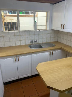 1 bedroom cottage in Wilropark R5,500 (incl. water &amp; lights)