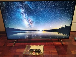 Stunning Smart Samsung 55 Inch Uhd Tv:netflix,dstv,prime V,youtube,remote,etc: Brilliant Pic