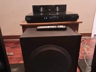 Samsung 1000w Home Audio:AMP, 4 x Tallboys,L SUB,L Center,USB,HDMI,BluRay,Wi Fi,Aux,Radio,Optical,et