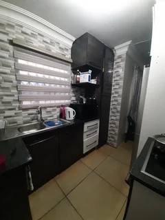 3 BEDROOM HOME TO LET IN RIVERLEA  EXT 3