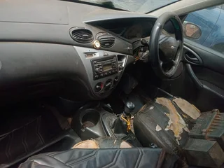 2000 Ford Focus Hatchback