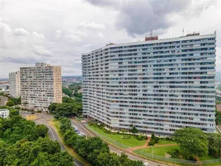 2 .5 bedroom flat Morningside 10.500