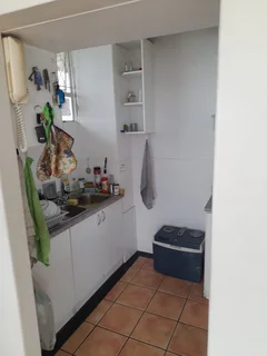 2 Bedroom PANTHOUSE in Glenwood 850 000