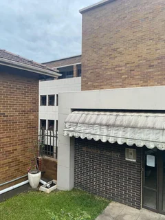 1 Bedroom flat in Morningside essenwood R7500