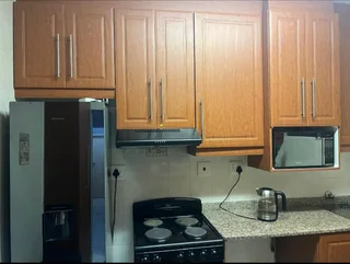 2 Bedroom flat in Morningside Windermere R9000