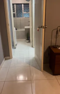 2 Bedroom flat in Morningside Windermere R9000