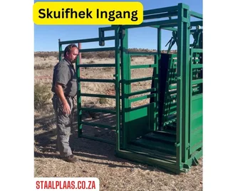CATTLE WEIGH CRATE WITH NECK AND BODY CLAMP