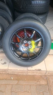 195/70R20 Land Rover Spare Wheel saver (biscuits tire). Leave your whatsapp number if interested