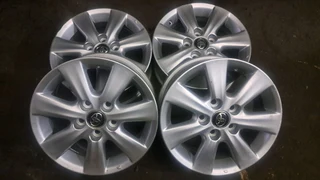15 inch toyota mage 5x100 pcd for sale. Leave me your whatsapp number if interested.