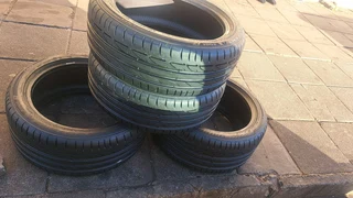 255/40R18 &amp; 225/45R18 bridgestone tires of 98% thread, leave your whatsapp number if interested