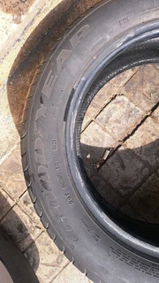 205/55R16 Good Year tires, runflat leave your whatsapp number if interested.