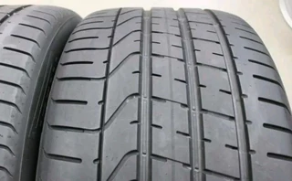 275/35R21 Good Year. tires leave your whatsapp number if interested.