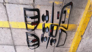 Ford Ranger Windows shield, front and back lighttrim, door handles, etc. leave your whatsapp number