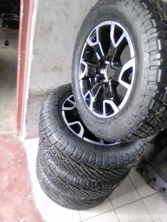 18 inche toyota lengend 50 mags. leave your whatsapp number if interested.