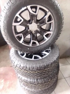 18 inche toyota lengend 50 mags. leave your whatsapp number if interested.